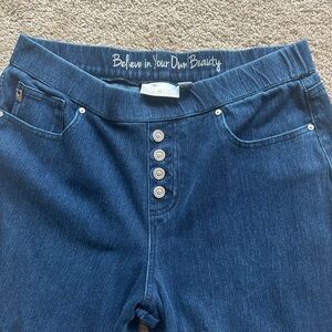 Belle by Kim Gravel Blue Capri jeans